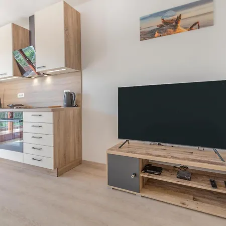 1 Bedroom Amazing Apartment In Secovlje